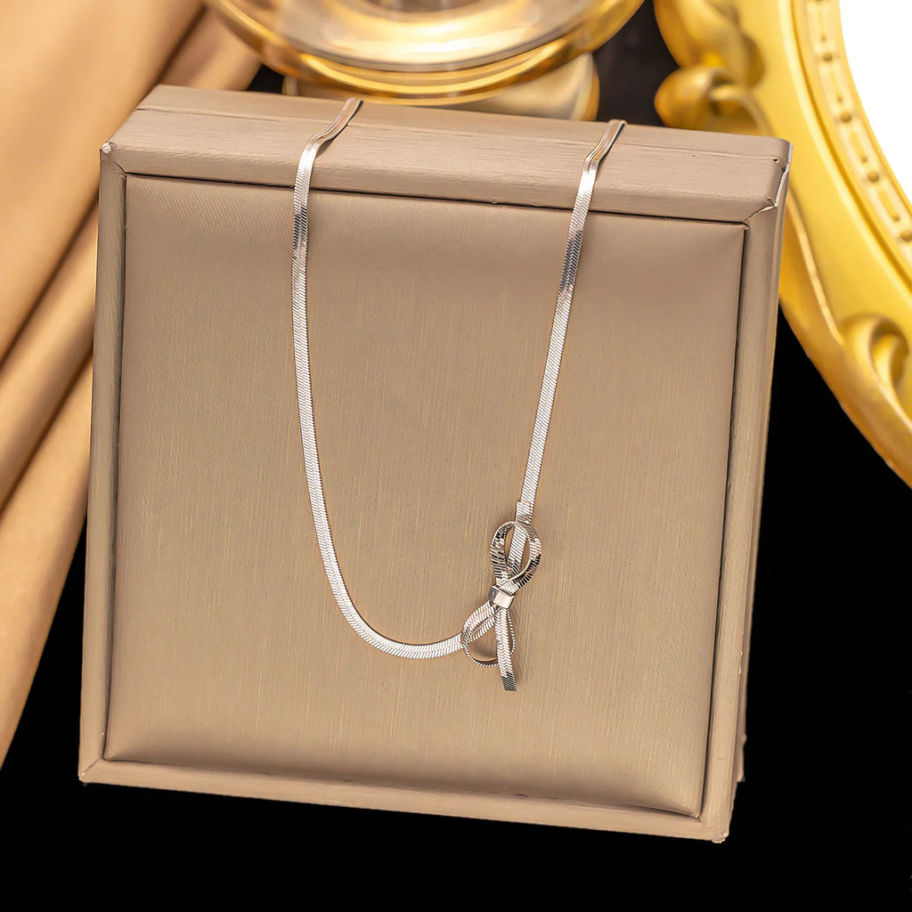 Bow Collarbone Necklace Stainless Steel Jewelry Personality Girl Party Accessories Snake Bone Chain