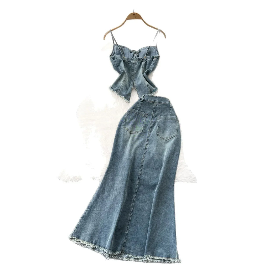 American Hot Girl Retro Denim Two-piece Set.Women's New Summer Fashion Sexy Strappy Halter Top + High Waist Slit Half Body Skirt