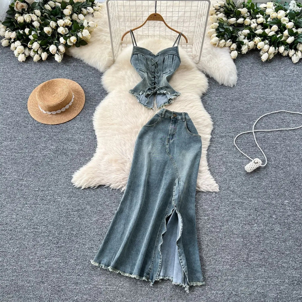 American Hot Girl Retro Denim Two-piece Set.Women's New Summer Fashion Sexy Strappy Halter Top + High Waist Slit Half Body Skirt