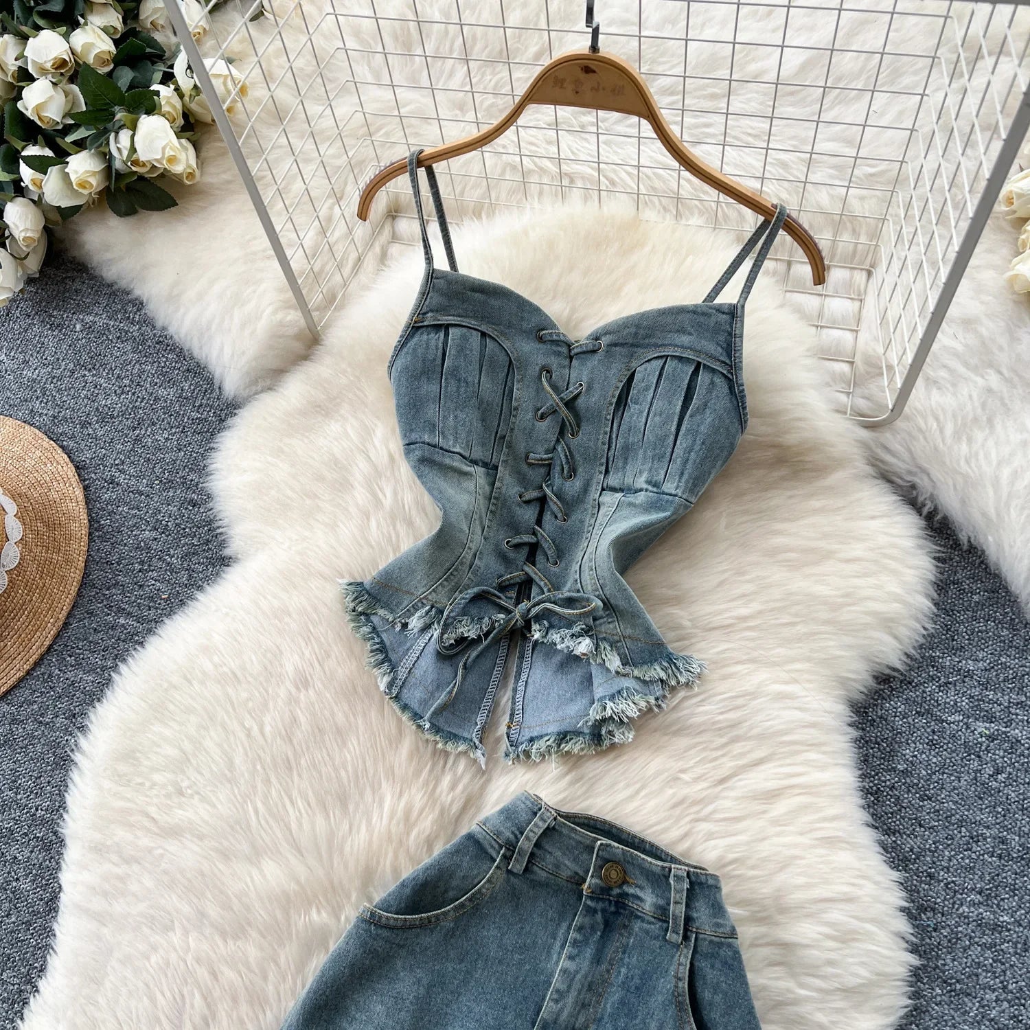 American Hot Girl Retro Denim Two-piece Set.Women's New Summer Fashion Sexy Strappy Halter Top + High Waist Slit Half Body Skirt